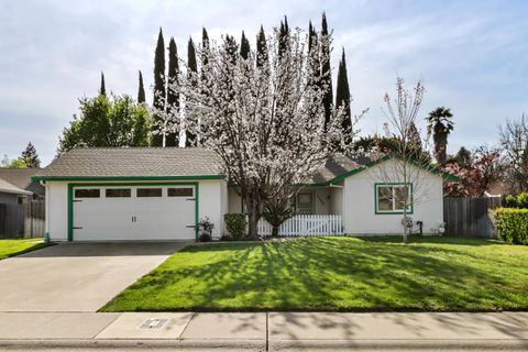 7392 Marani Way Sacramento CA 95831