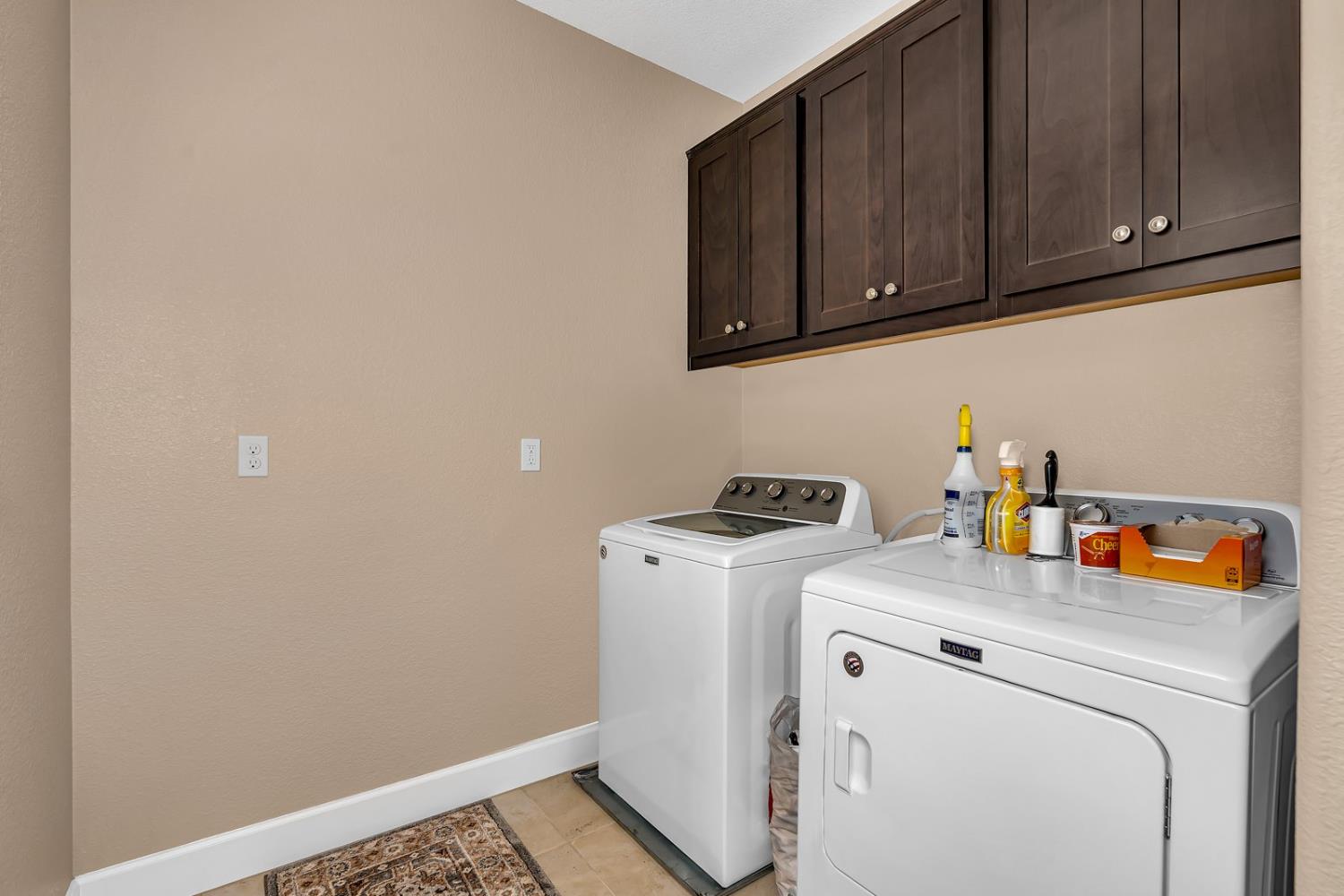 Los Banos, California 93635, United States, 4 Bedrooms Bedrooms, ,3 BathroomsBathrooms,Residential,Active,225907