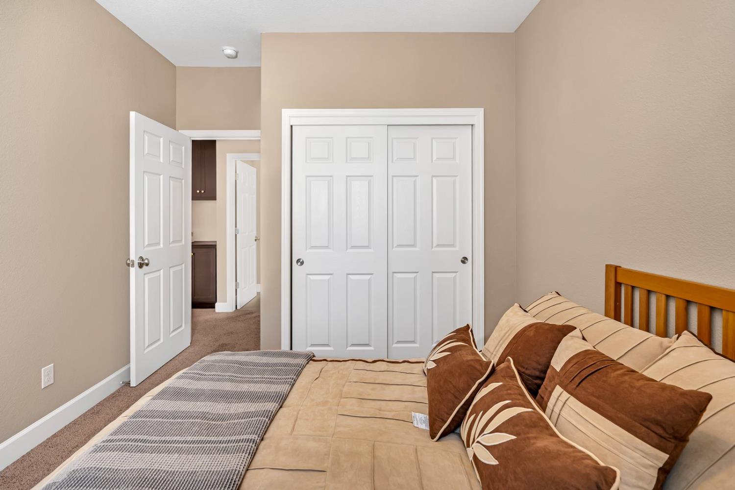 Los Banos, California 93635, United States, 4 Bedrooms Bedrooms, ,3 BathroomsBathrooms,Residential,Active,225907