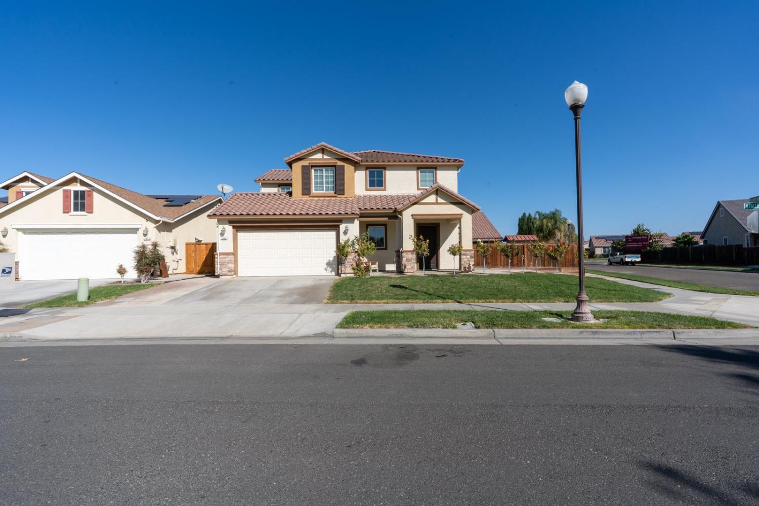 Los Banos, California 93635, United States, 4 Bedrooms Bedrooms, ,3 BathroomsBathrooms,Residential,Active,225907