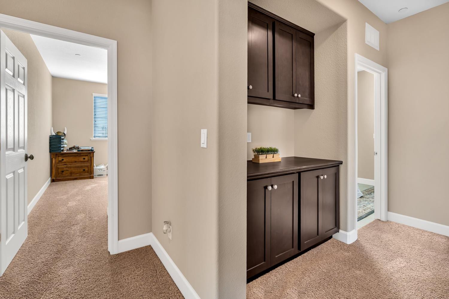 Los Banos, California 93635, United States, 4 Bedrooms Bedrooms, ,3 BathroomsBathrooms,Residential,Active,225907