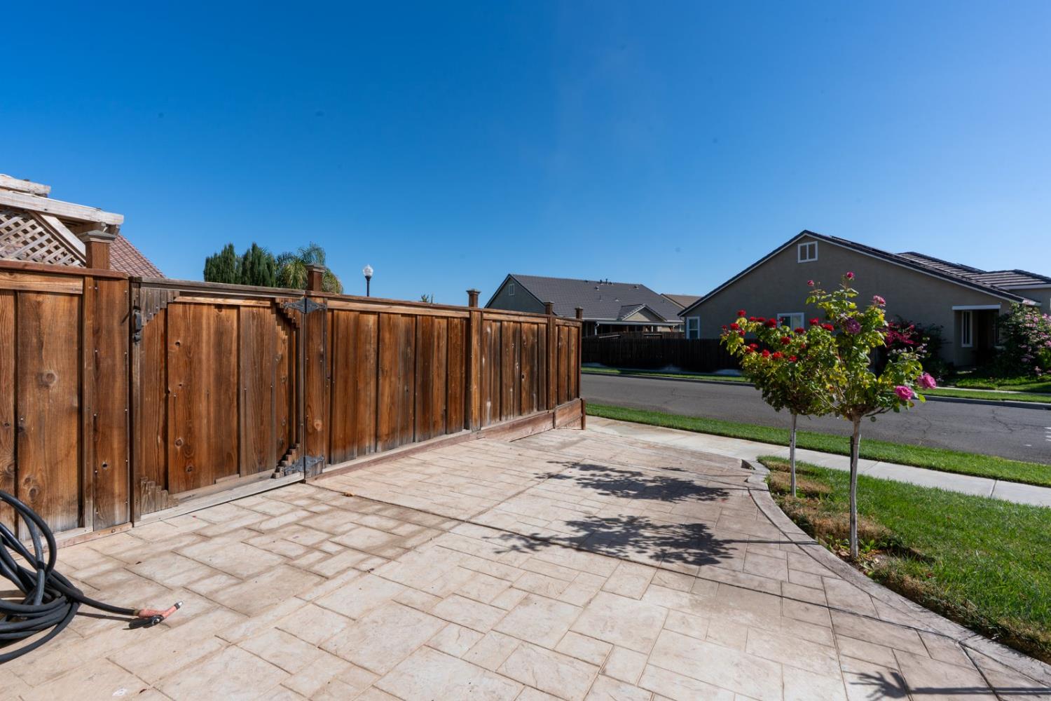 Los Banos, California 93635, United States, 4 Bedrooms Bedrooms, ,3 BathroomsBathrooms,Residential,Active,225907