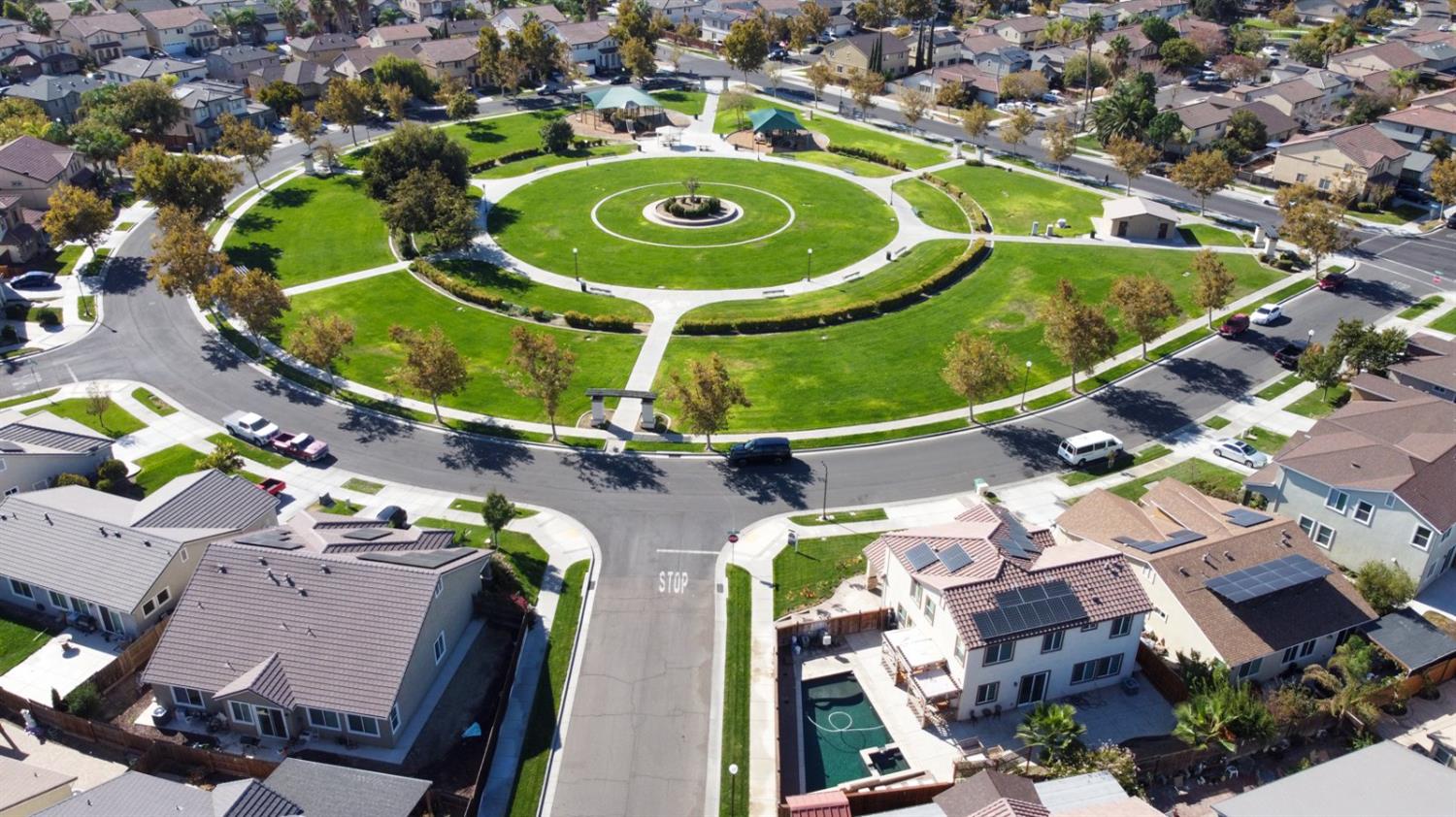 Los Banos, California 93635, United States, 4 Bedrooms Bedrooms, ,3 BathroomsBathrooms,Residential,Active,225907