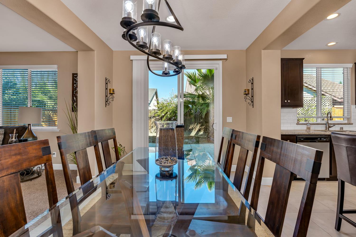 Los Banos, California 93635, United States, 4 Bedrooms Bedrooms, ,3 BathroomsBathrooms,Residential,Active,225907