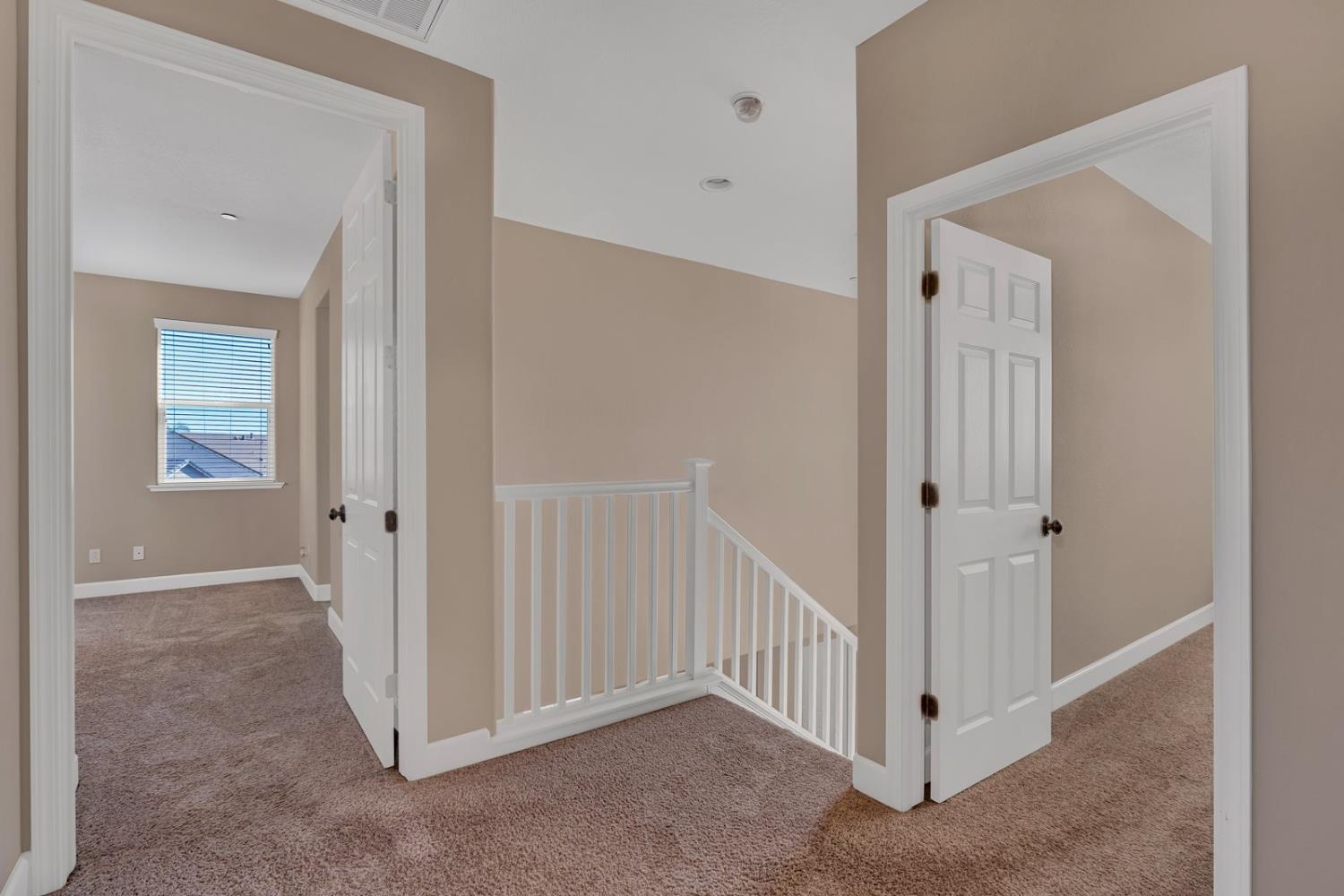 Los Banos, California 93635, United States, 4 Bedrooms Bedrooms, ,3 BathroomsBathrooms,Residential,Active,225907