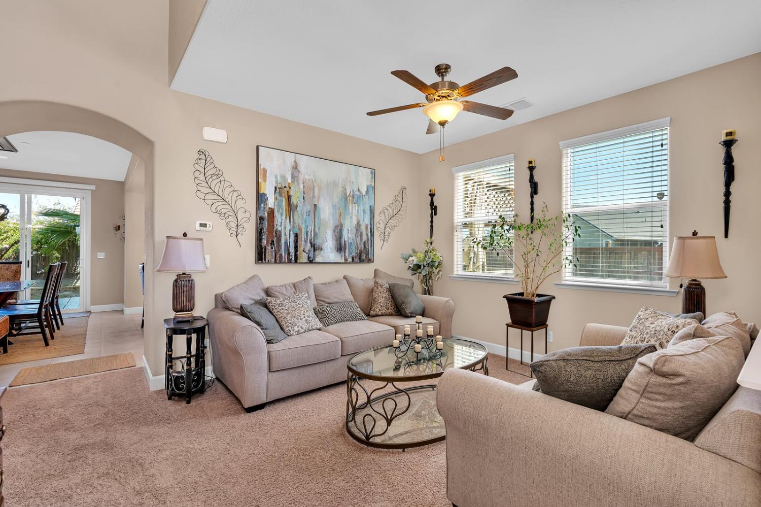 Los Banos, California 93635, United States, 4 Bedrooms Bedrooms, ,3 BathroomsBathrooms,Residential,Active,225907