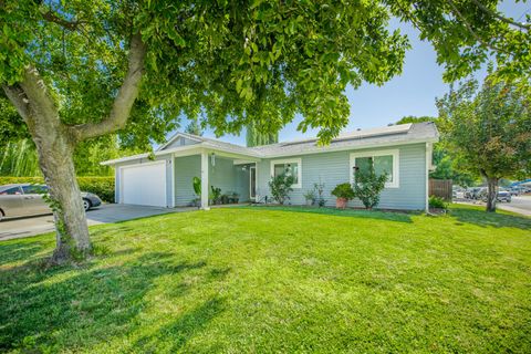 925 Stetson St, Woodland, CA 95776 - #: 225099981