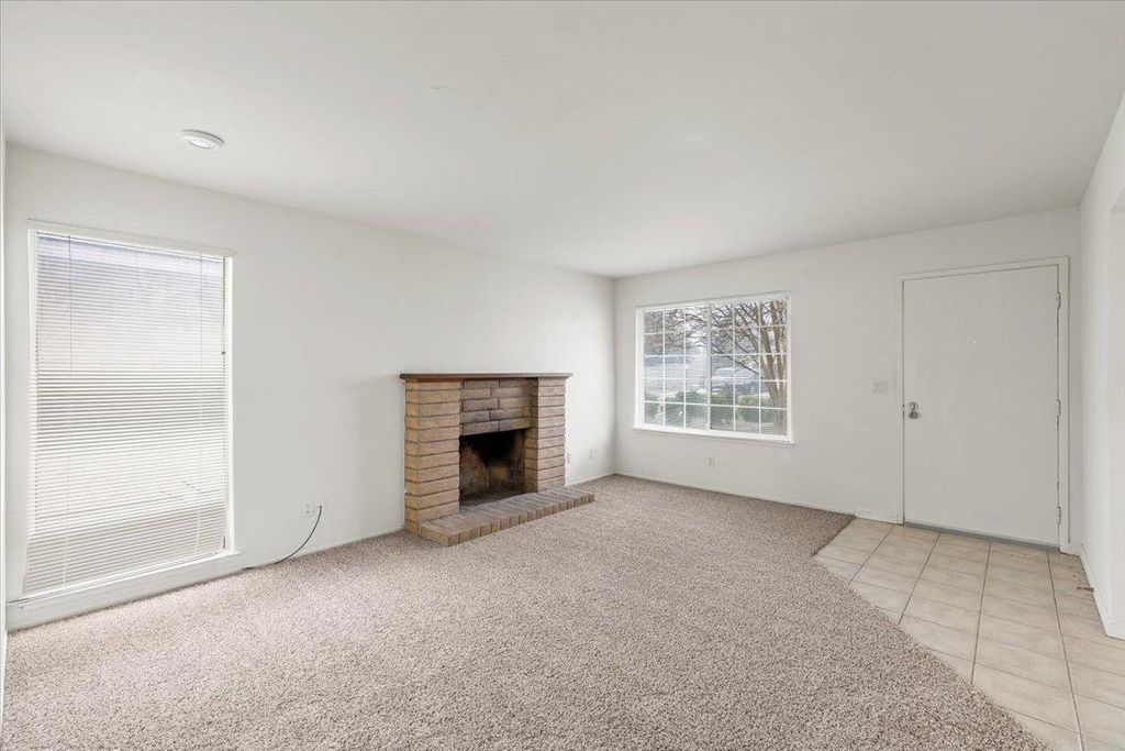 Photo of 9482 Countryroads Drive, Sacramento, CA 95827 (MLS # 226002213)