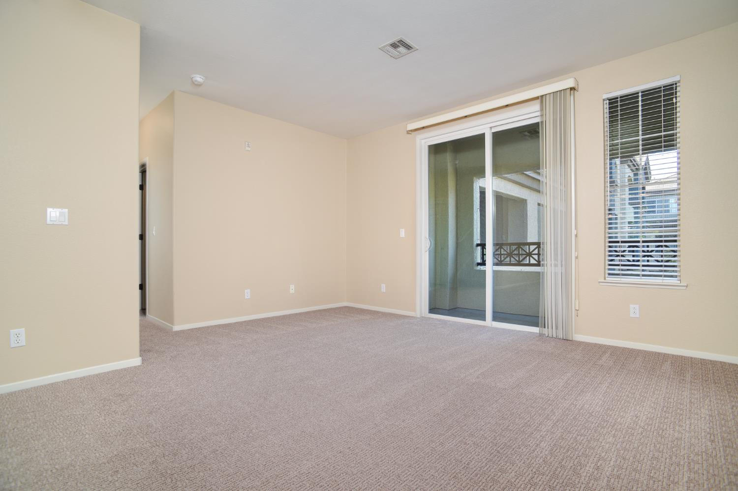 2001 Club Center Drive 1138