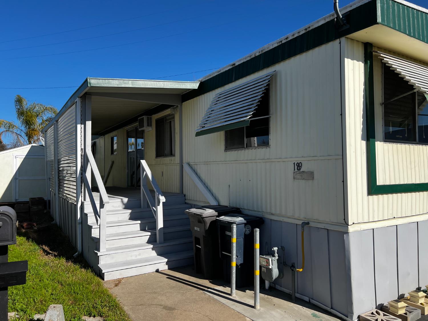 5935 Auburn Blvd 189