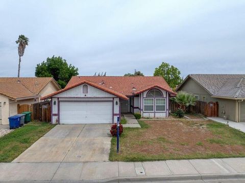 820 Olivewood Drive, Los Banos, CA 93635 - MLS#: 225058052