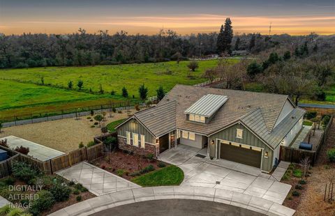 3275 Silky Oak Court Roseville CA 95747