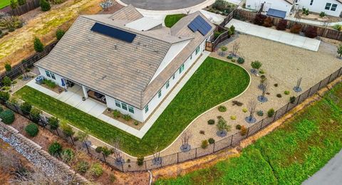 3275 Silky Oak Court Roseville CA 95747