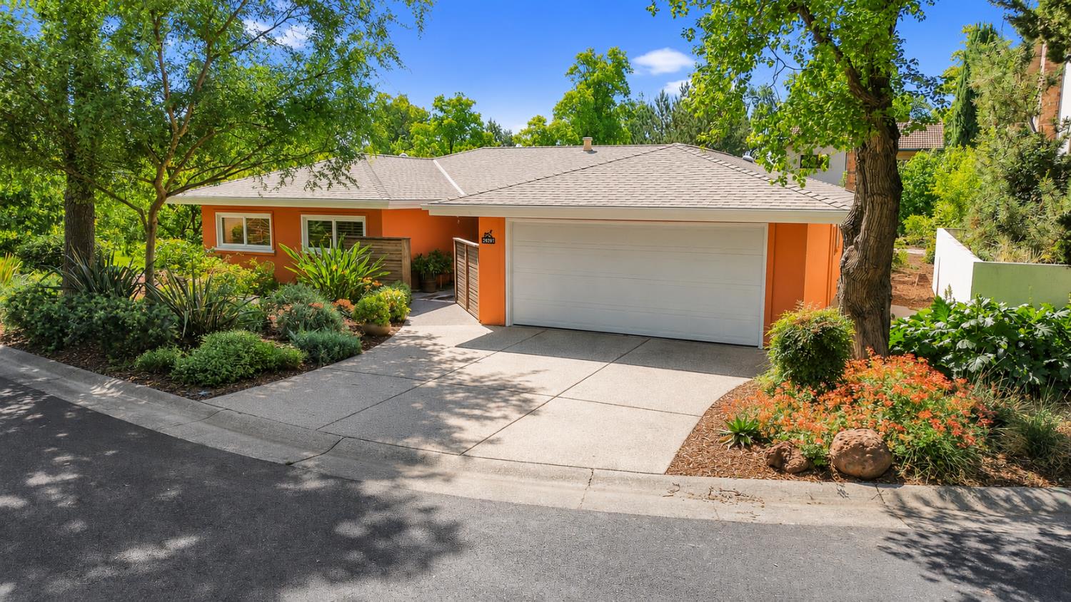 2436 Elendil Lane