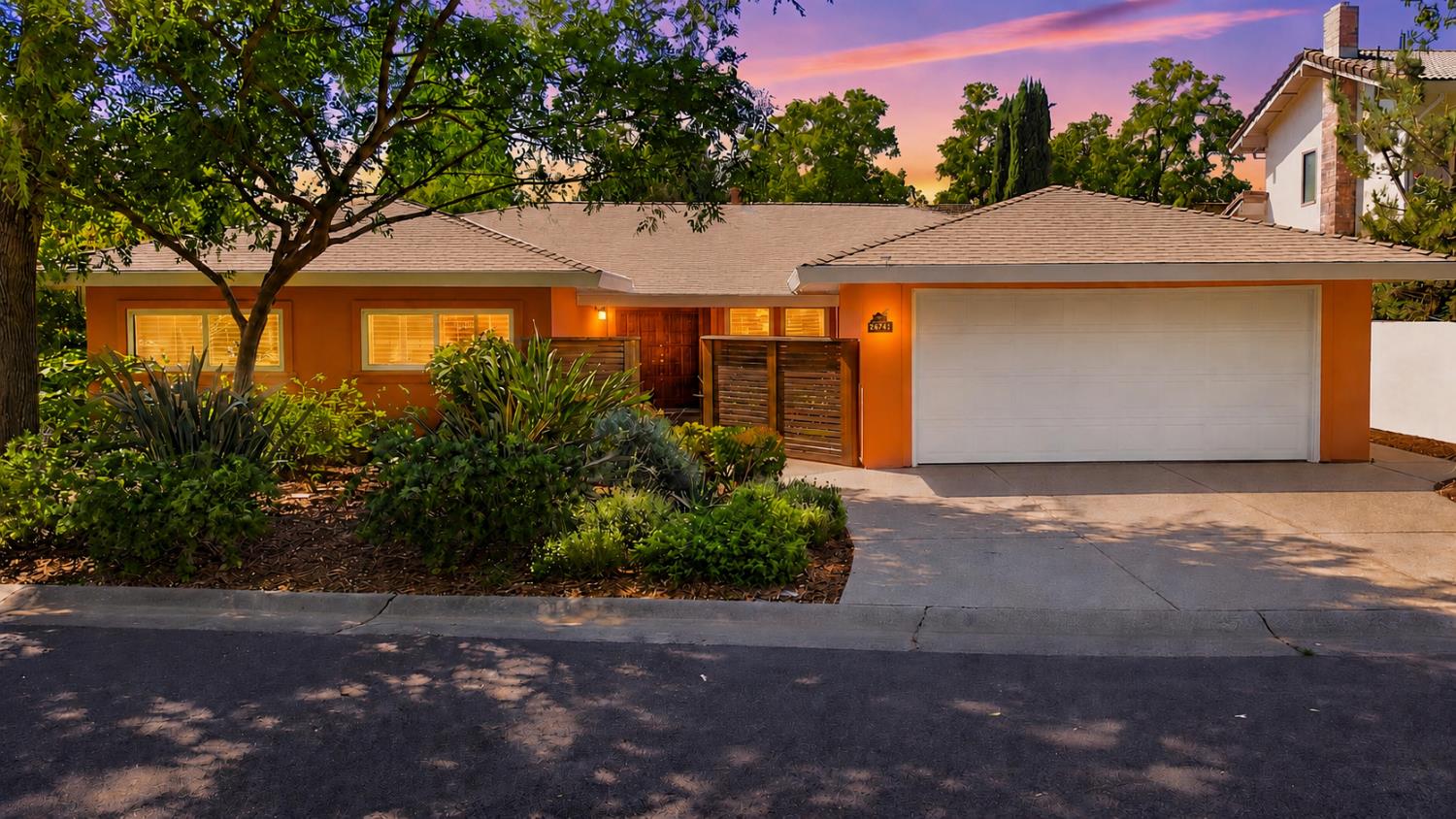2436 Elendil Lane