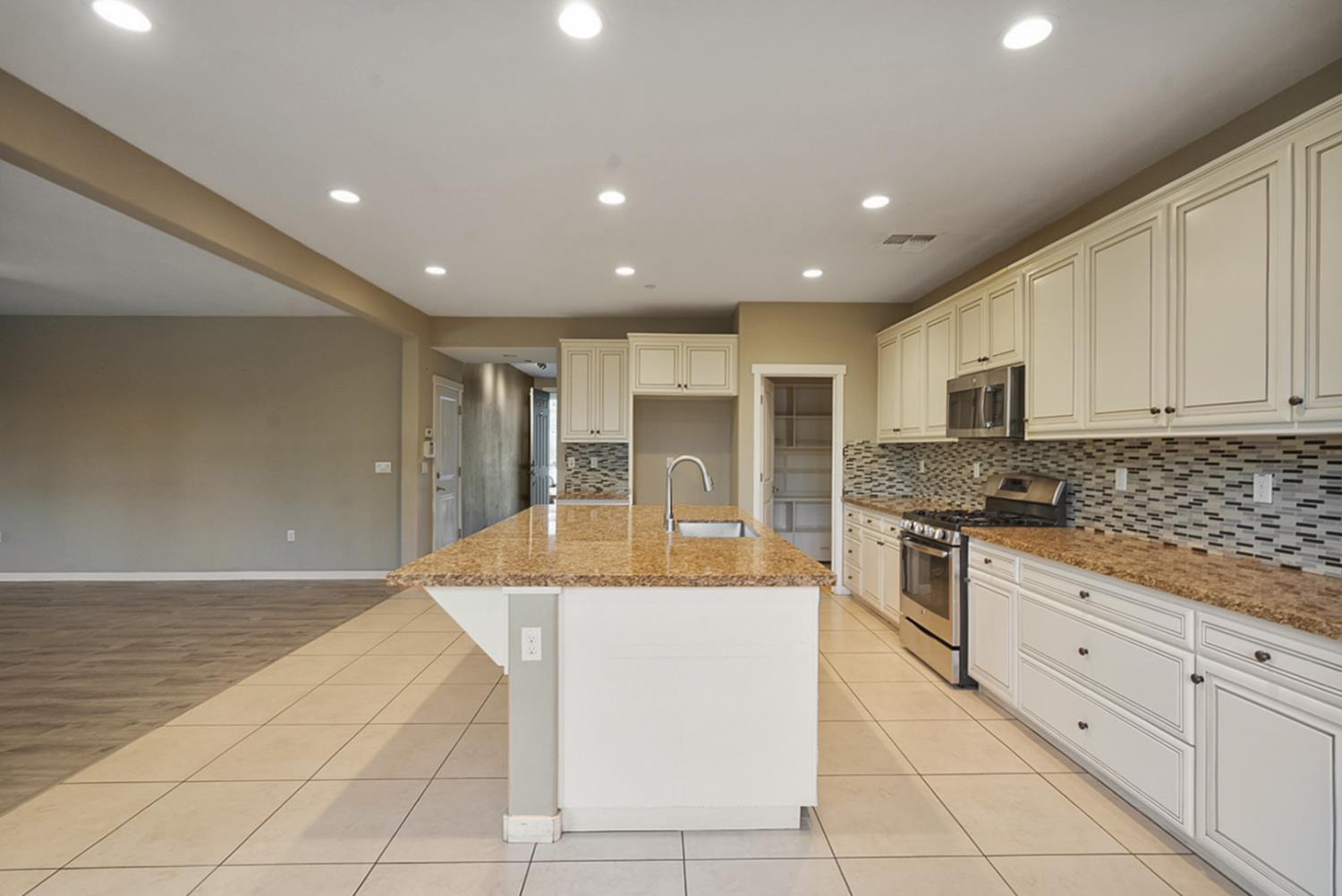 1084 Navigator Drive