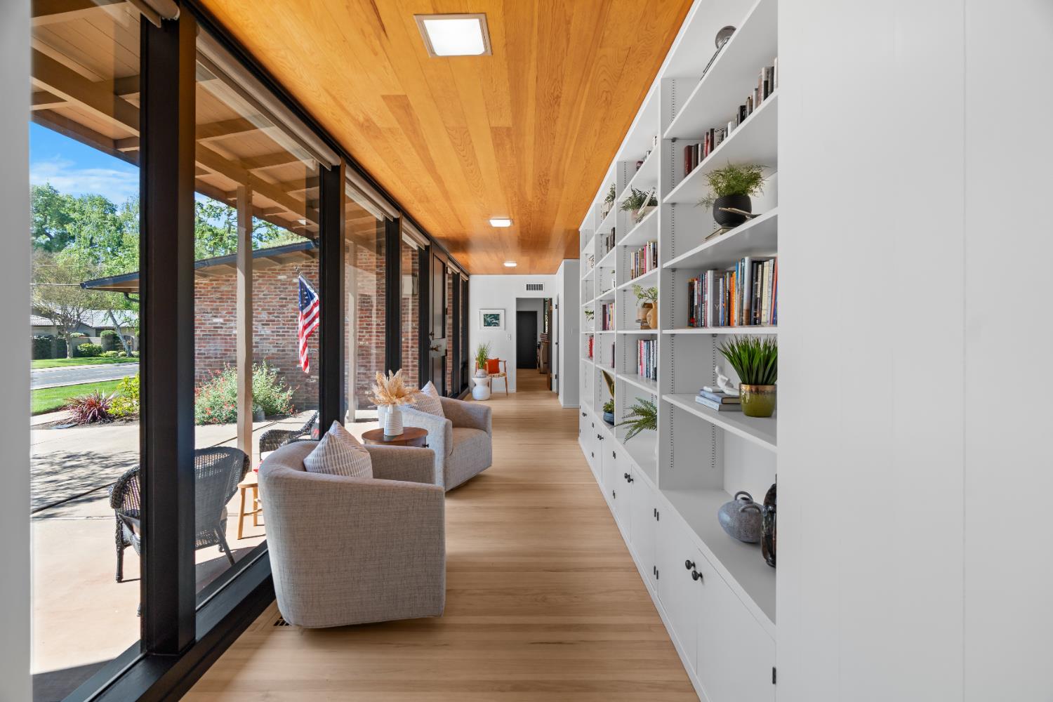 2401 Bonniebrook Drive