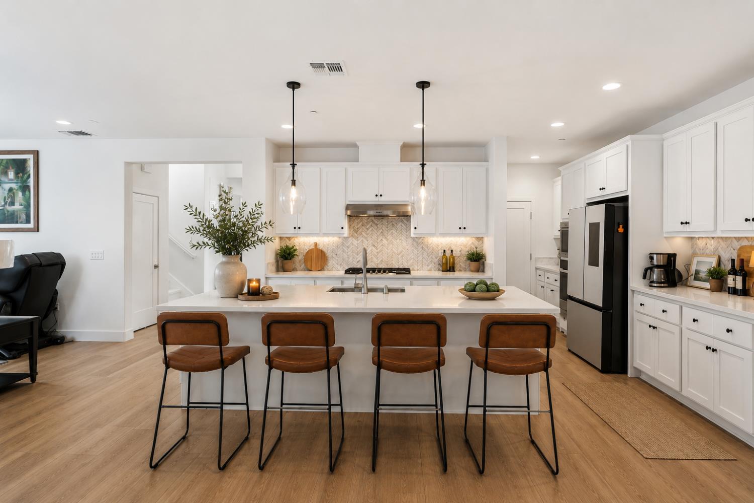 2505 Mulholland Drive