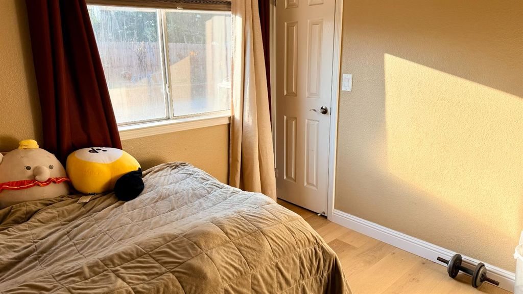 Photo of 8100 Auberry Drive, Sacramento, CA 95828 (MLS # 226004960)