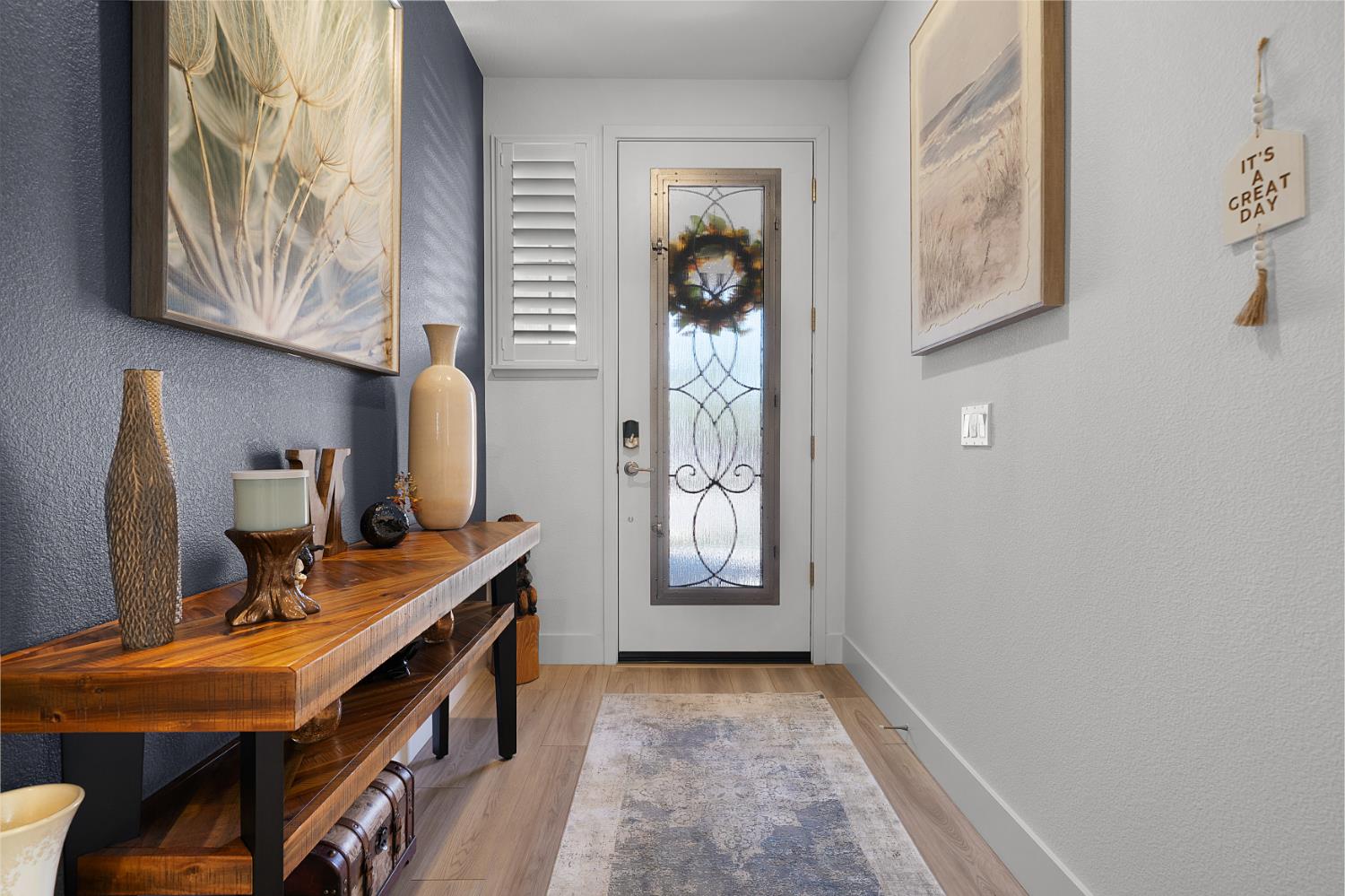 9102 Cerro Vista Drive