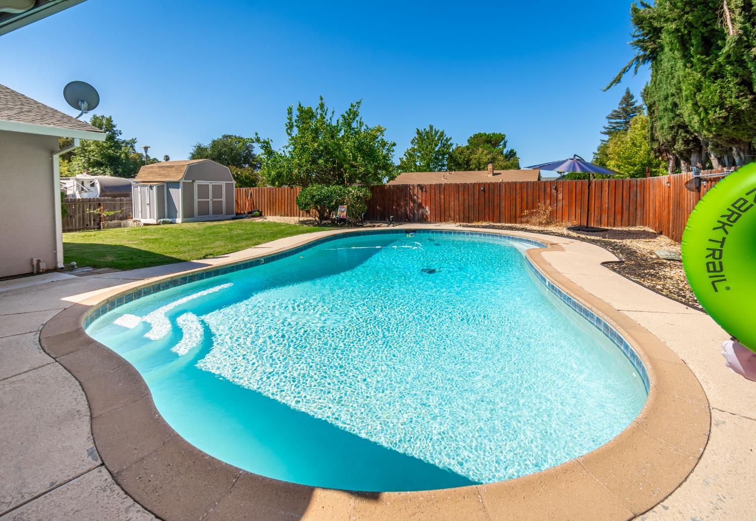 8224 Twin Oaks Avenue