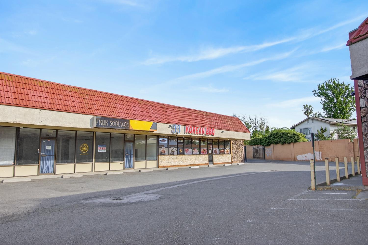 9729 Folsom Boulevard