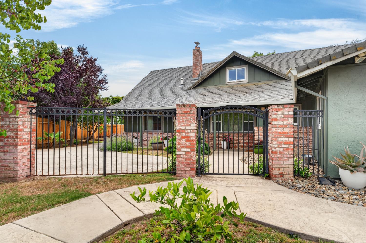 420 Colusa Place