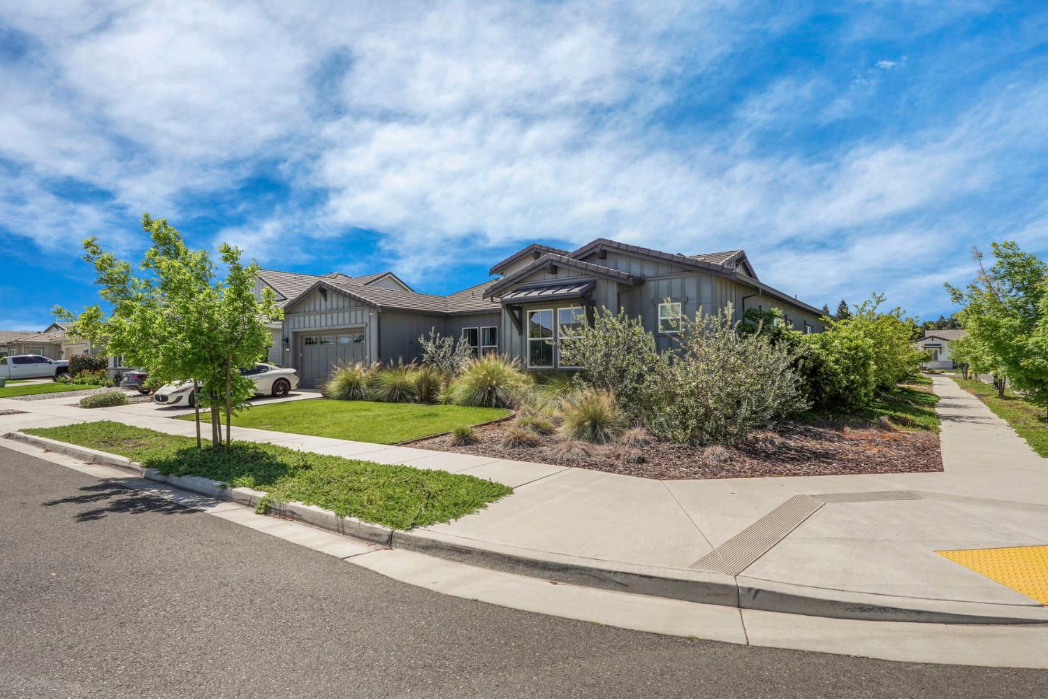 2573 Feathermint Lane