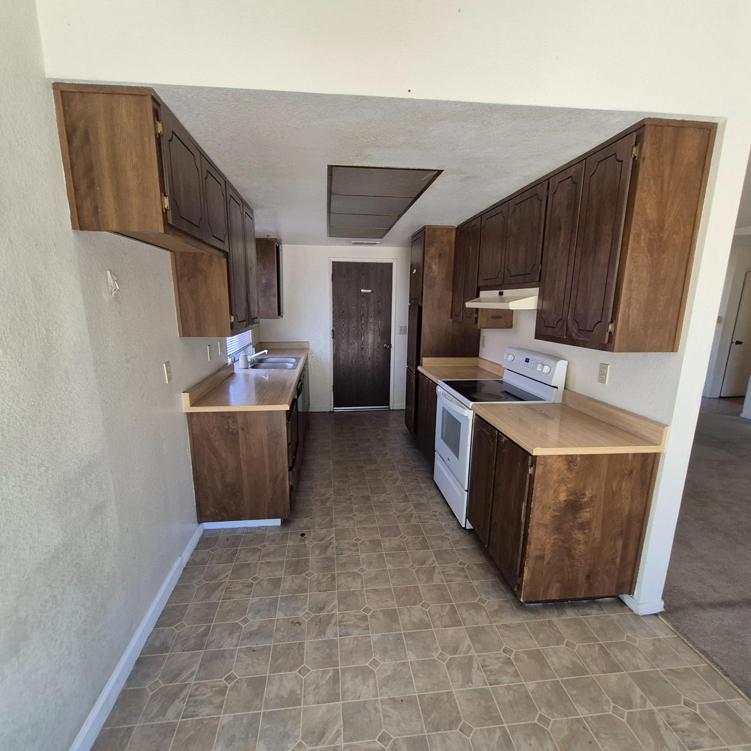 8444 Sierra Sunset Drive