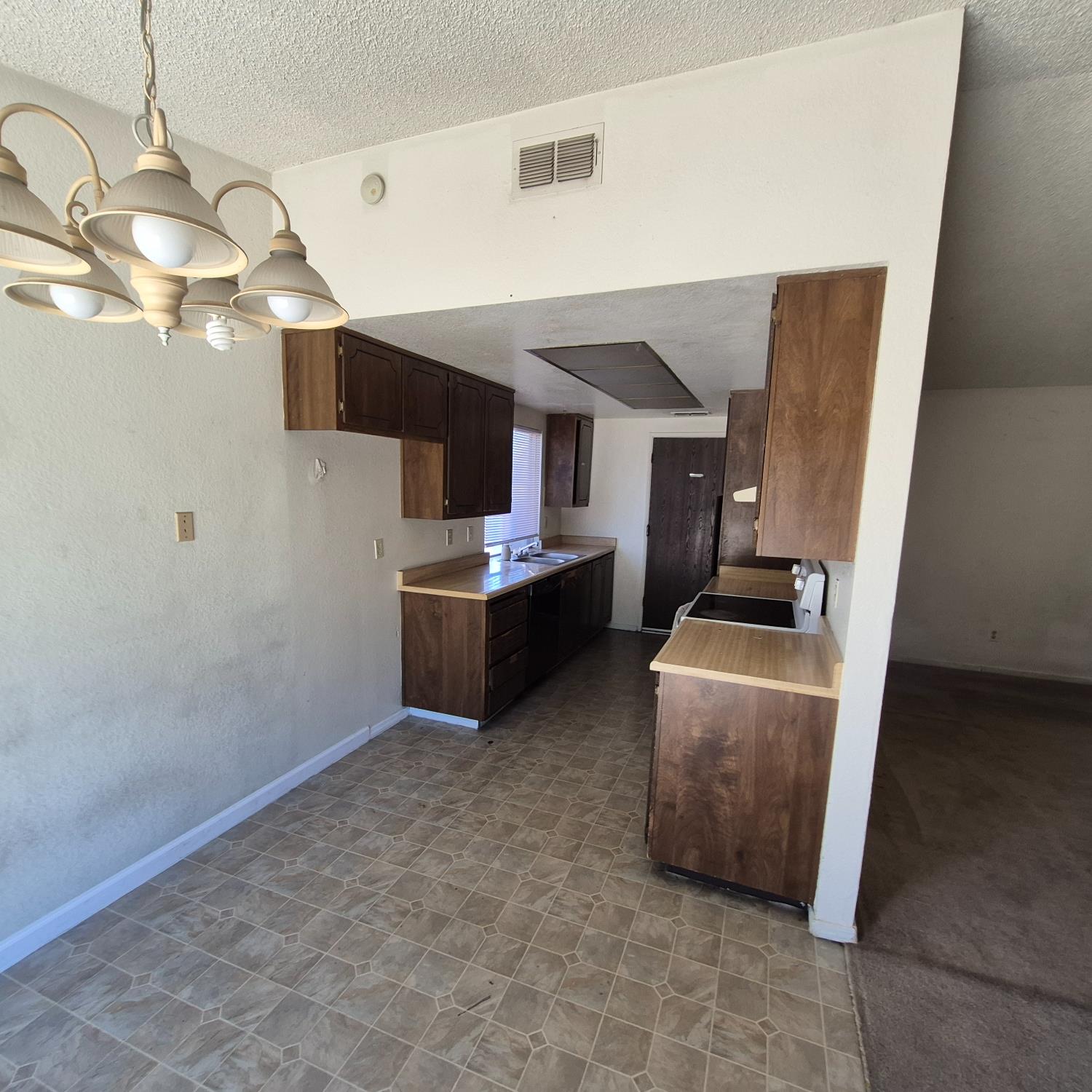 8444 Sierra Sunset Drive
