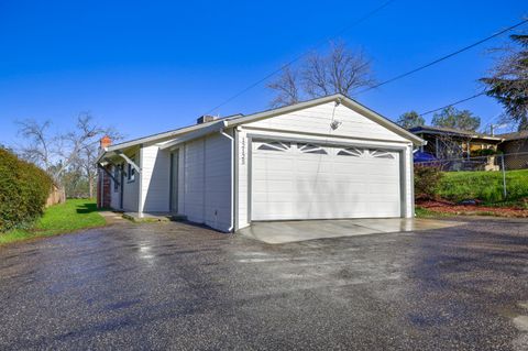 12125 Holly Vista Way Auburn CA 95603