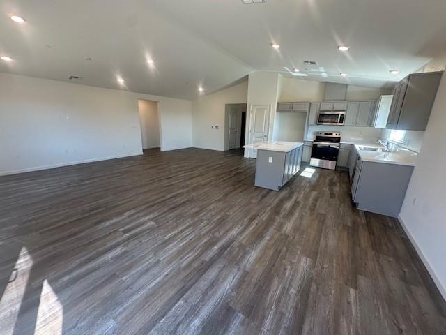 6037 Lassie Court