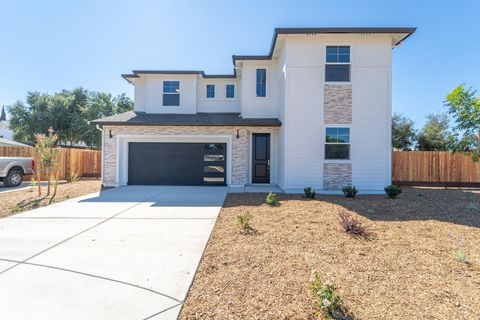 932 Tiffani Court, Oakdale, CA 95361 - MLS#: 225012194