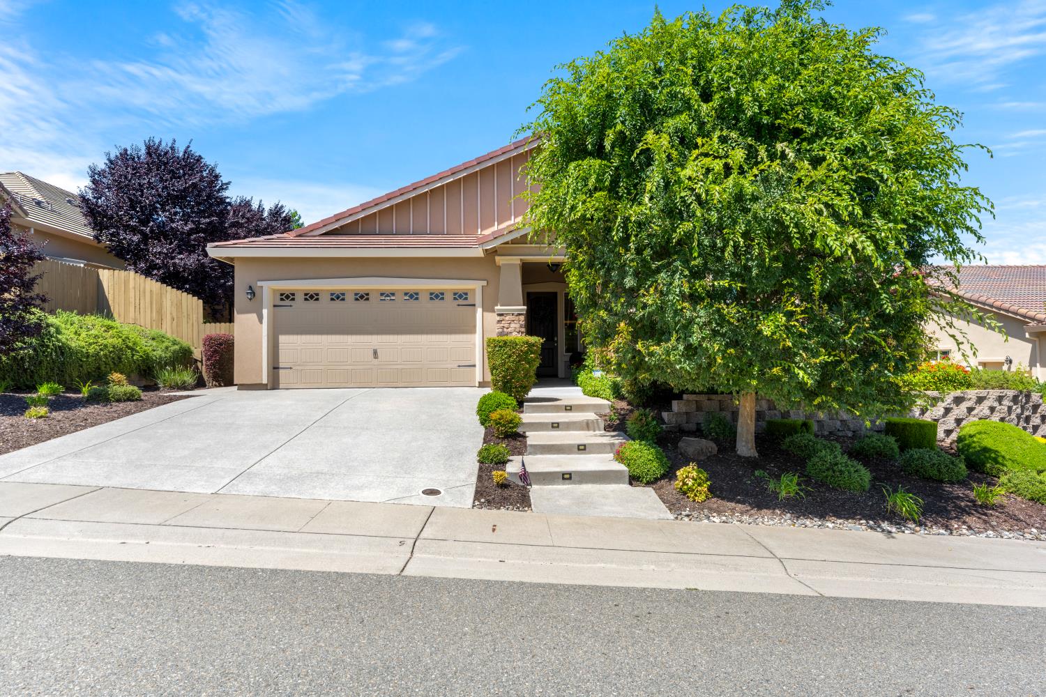 706 Mousebird Ct