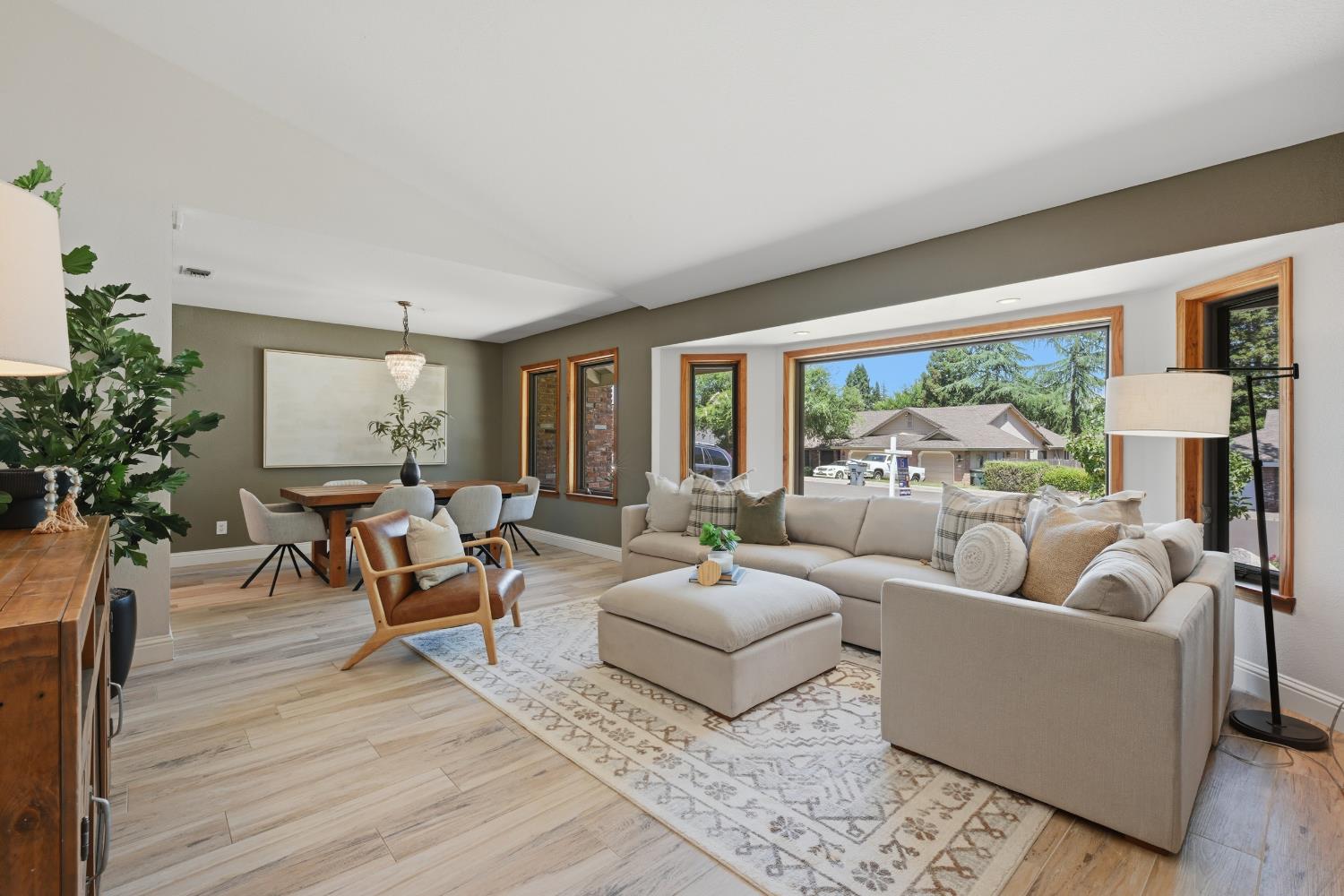 3933 Sweetwater Drive