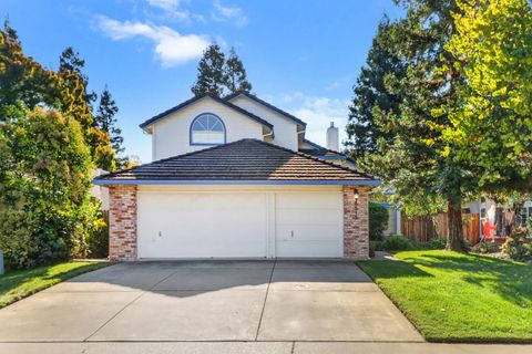 6512 Laguna Park Drive Elk Grove CA 95758