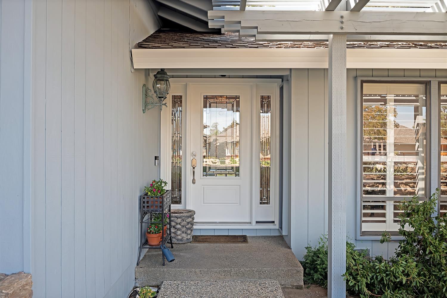 104 Oak Rock Circle