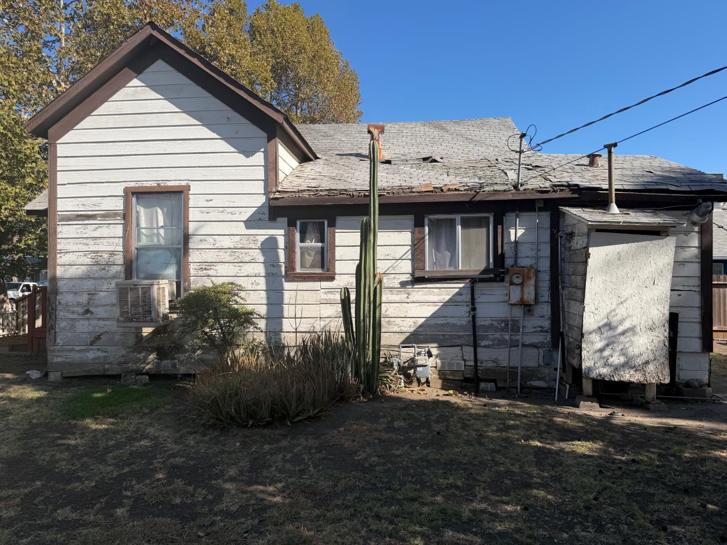 663 5th Street