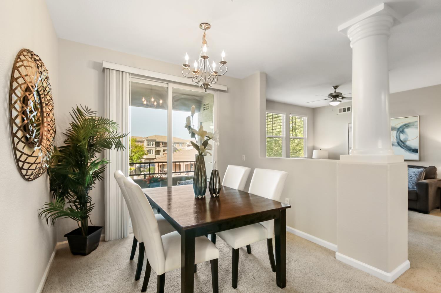 1100 Moon Circle 1121