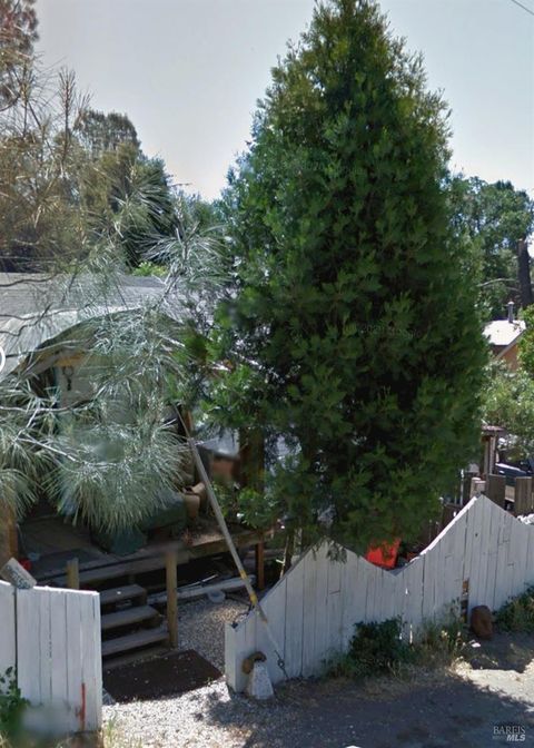 3532 Ukiah Street Clearlake CA 95422