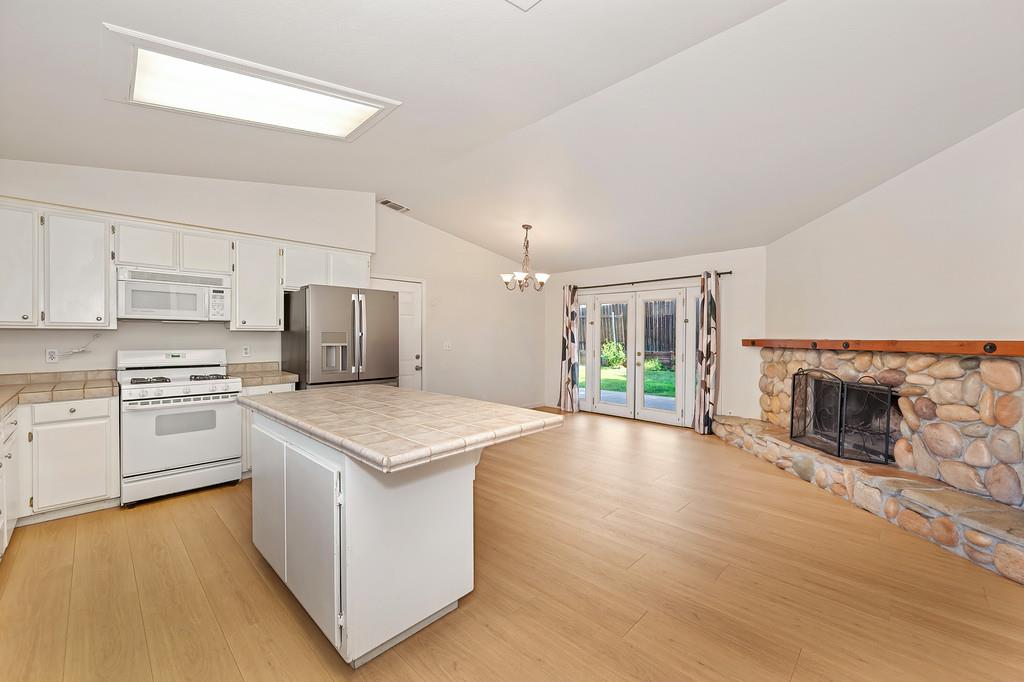 5212 Wagon Way