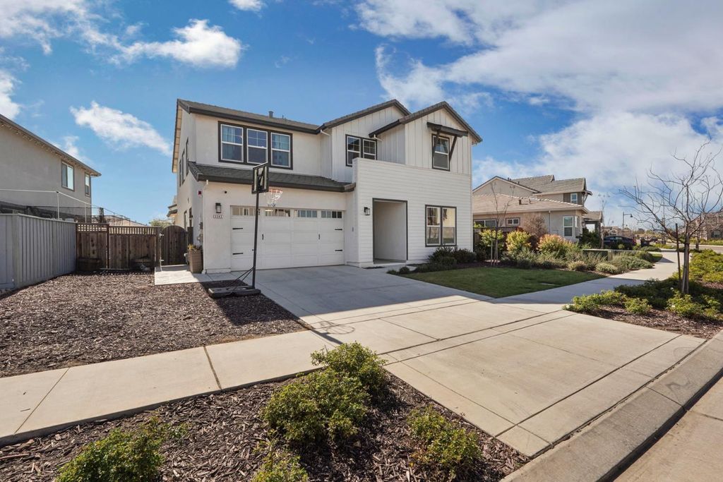 Photo of 3242 Shrute Drive, Lathrop, CA 95330 (MLS # 226028518)