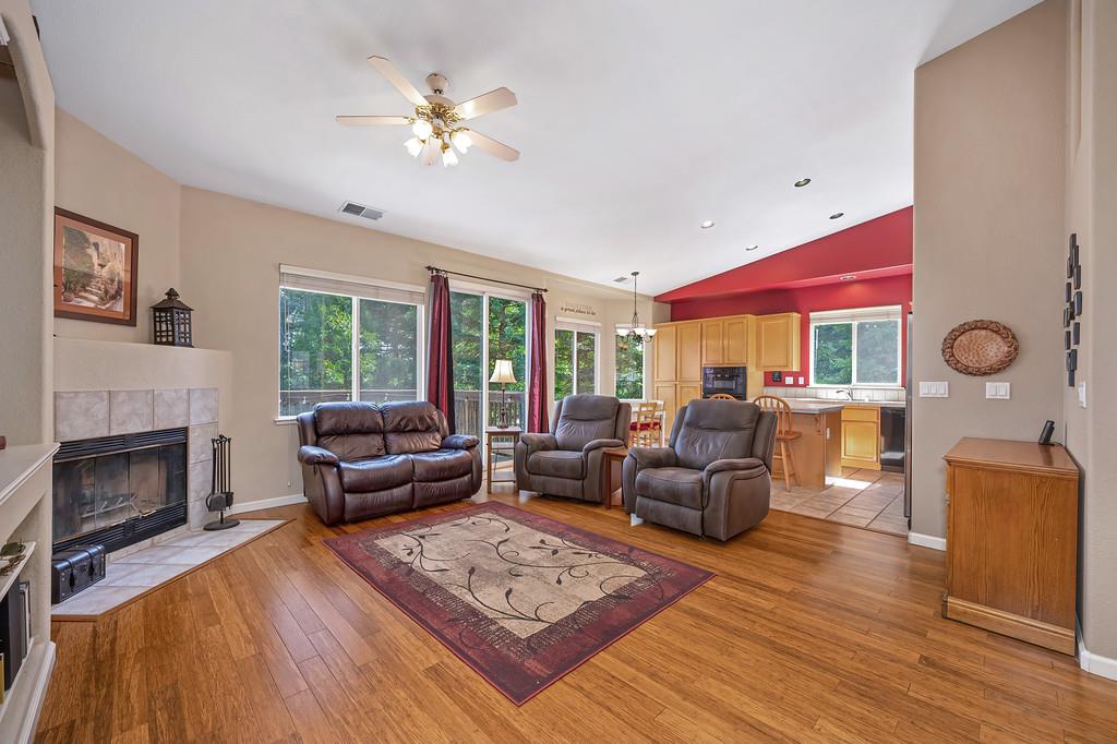 4023 Harlington Circle