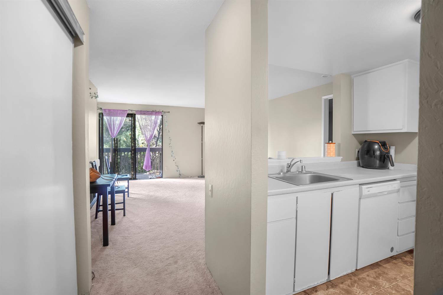915 Fulton Avenue 450