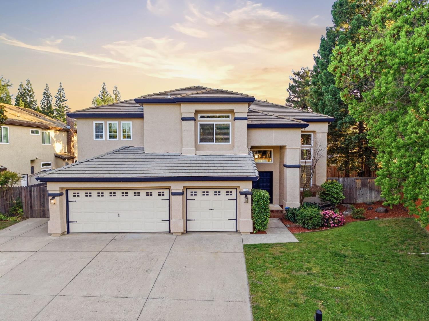 105 Dulverton Circle