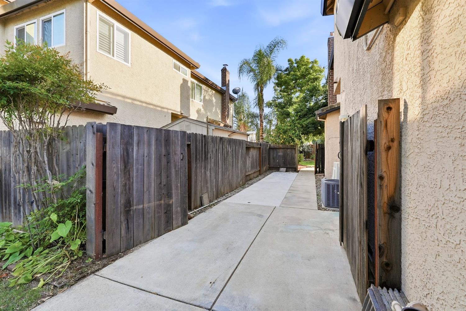 105 Dulverton Circle