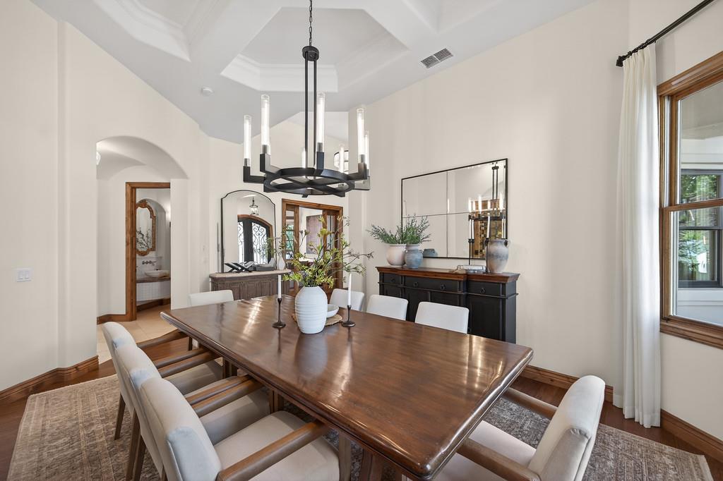 3684 Greenview Drive