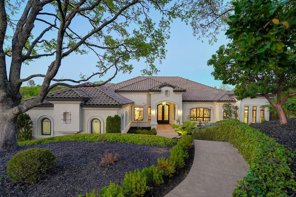 Photo of 3684 Greenview Drive, El Dorado Hills, CA 95762 (MLS # 226031013)