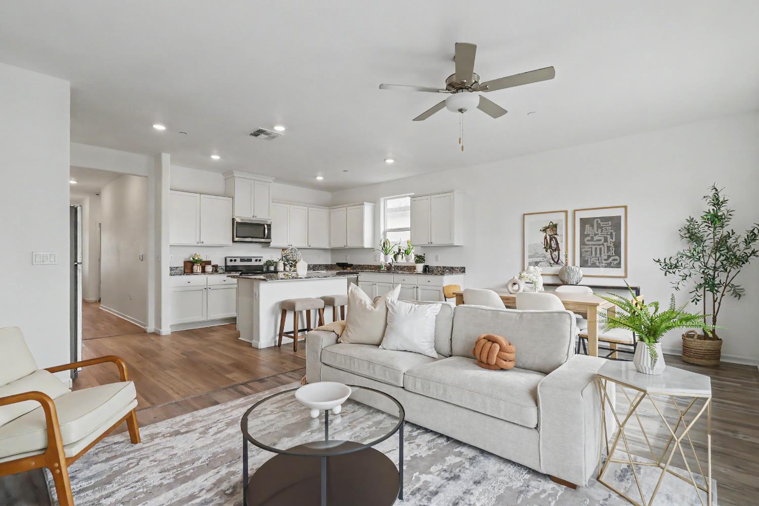 3448 Sina Court