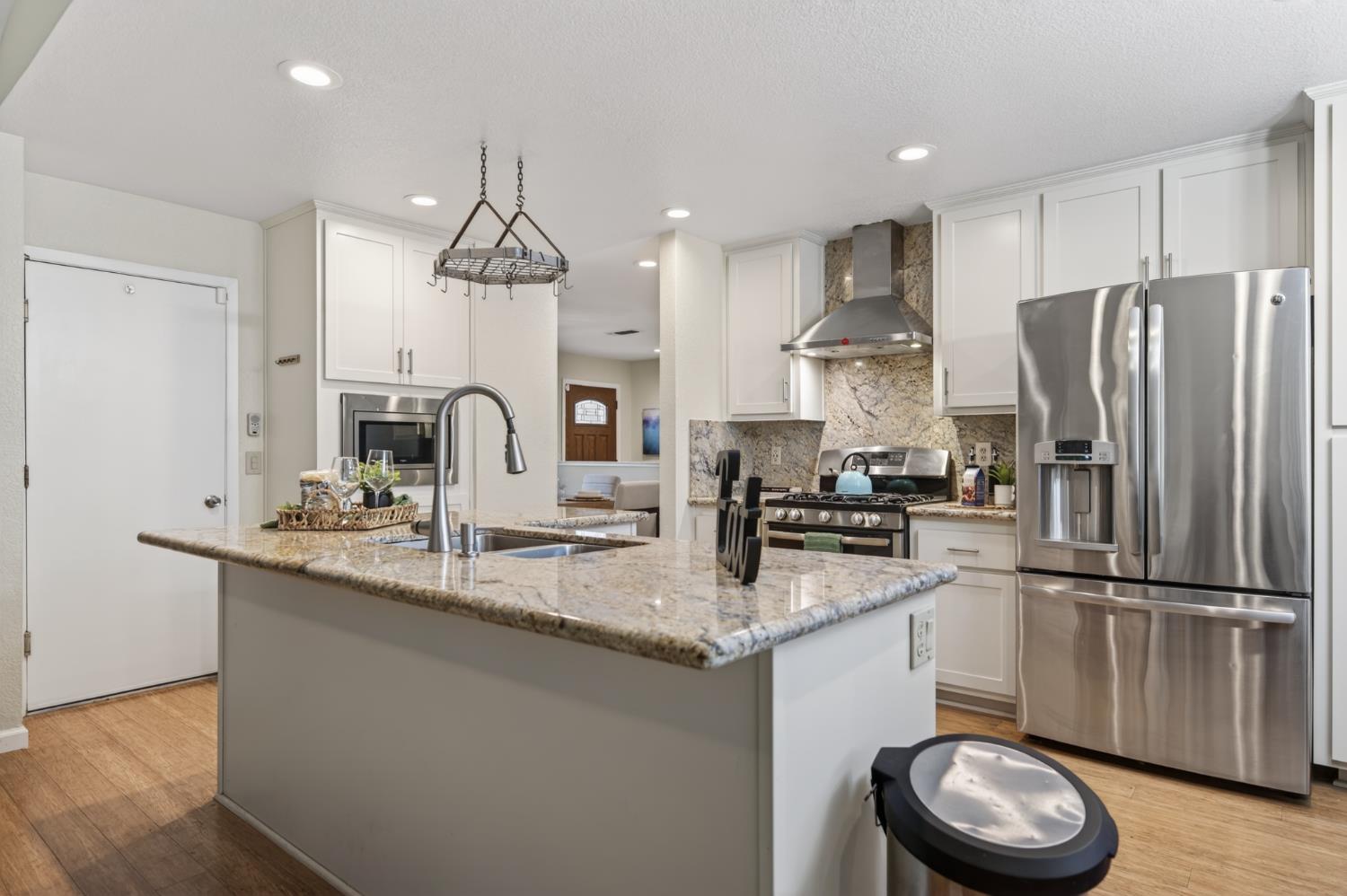 9349 Rolling Glenn Ct